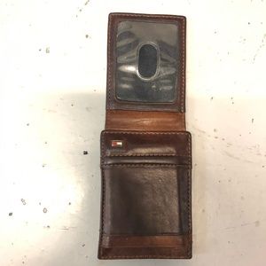Tommy Hilfigure billfold